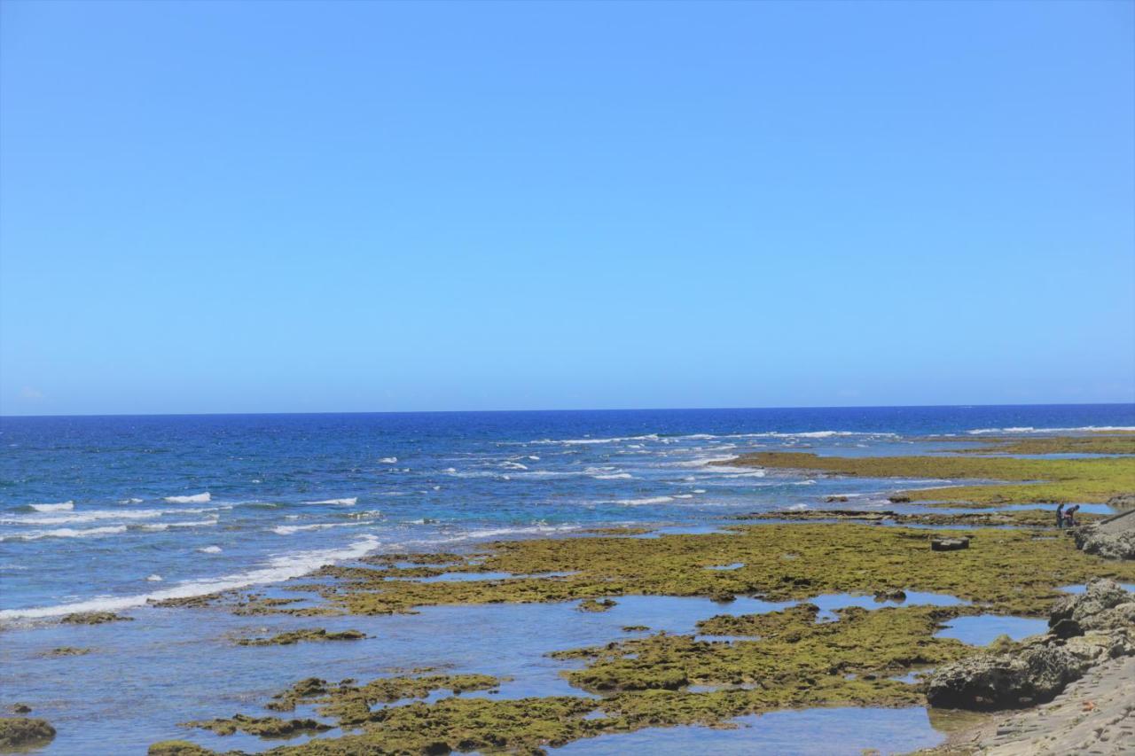 Hotel Okinawa Ocean Front Chatan Exterior foto