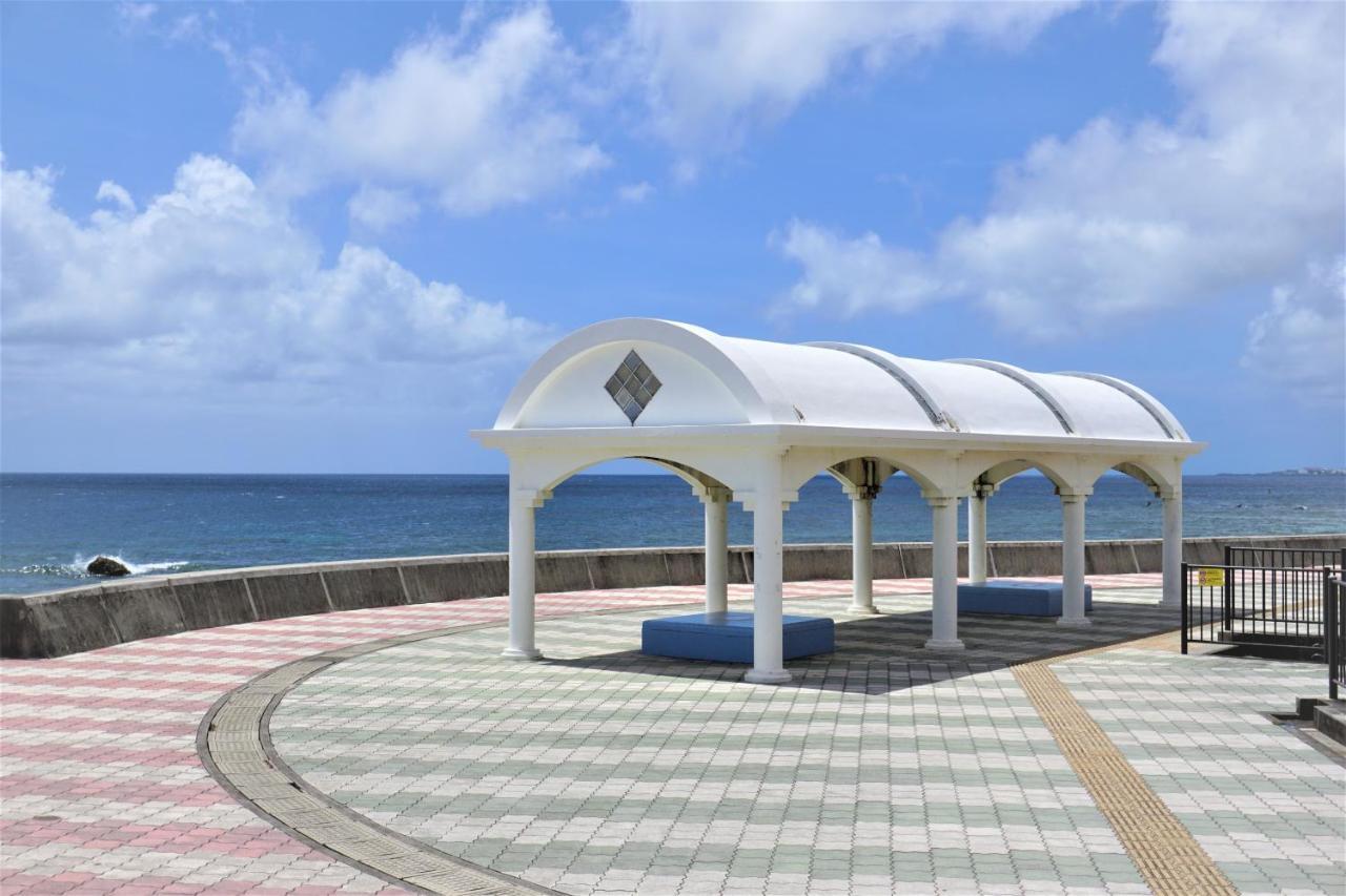 Hotel Okinawa Ocean Front Chatan Exterior foto