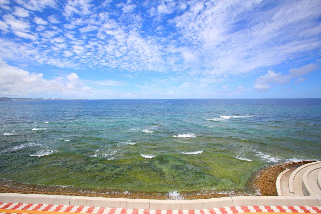 Hotel Okinawa Ocean Front Chatan Exterior foto